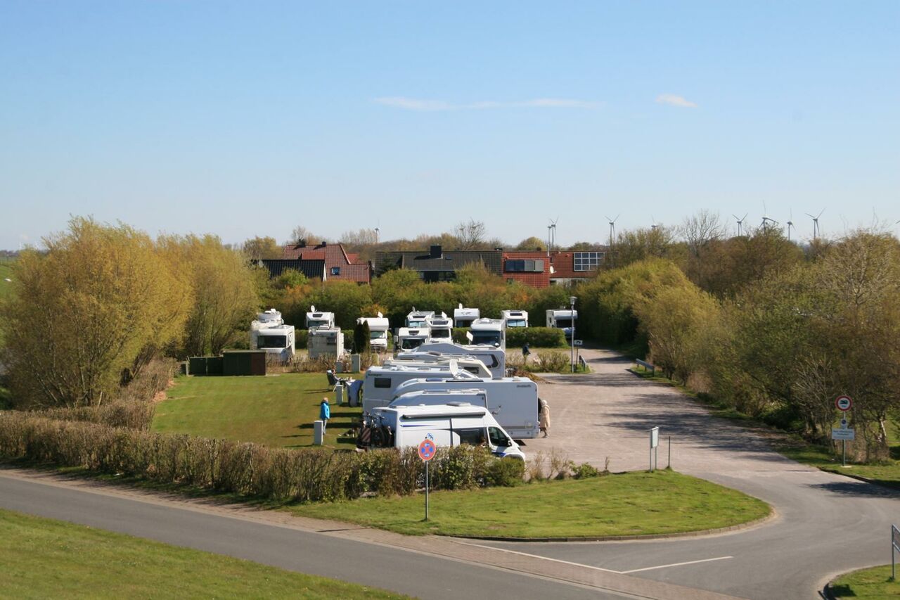 Wohnmobilhafen am Deich Dorum-Neufeld — photo 2